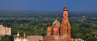 One of the most famous Tambov religious buildings and landmark is the Ascension Cathedral.