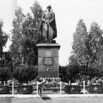 Воинский мемориал в Яковлеве, установленный в 1963 г.